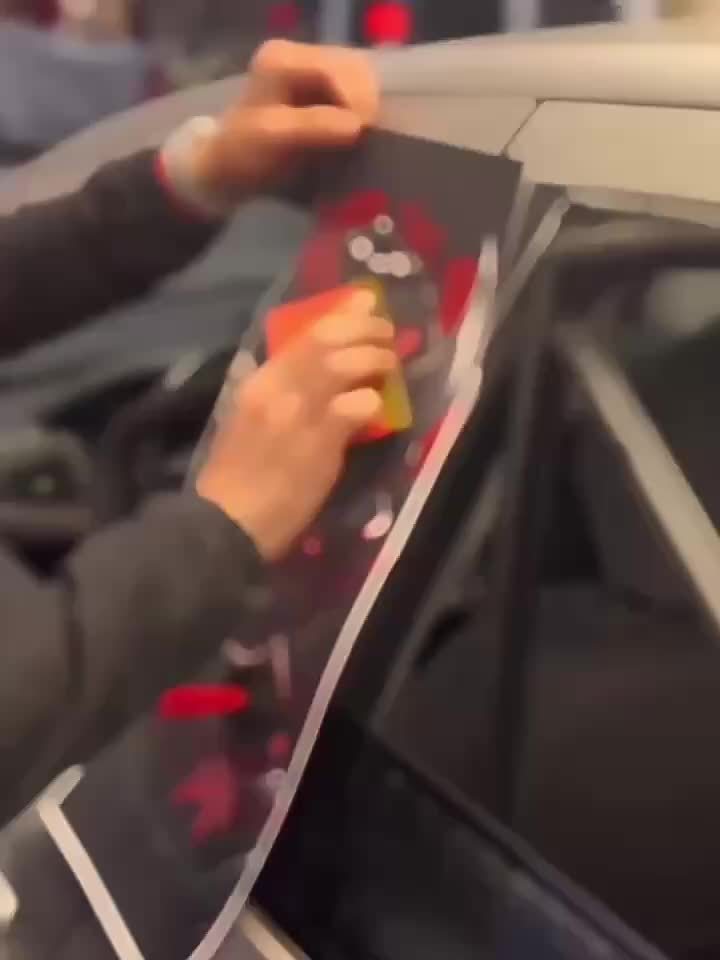 Lot de 2 Autocollants Décoratifs Anime Vinyle – Auto-adhésif, Finition Semi-mate