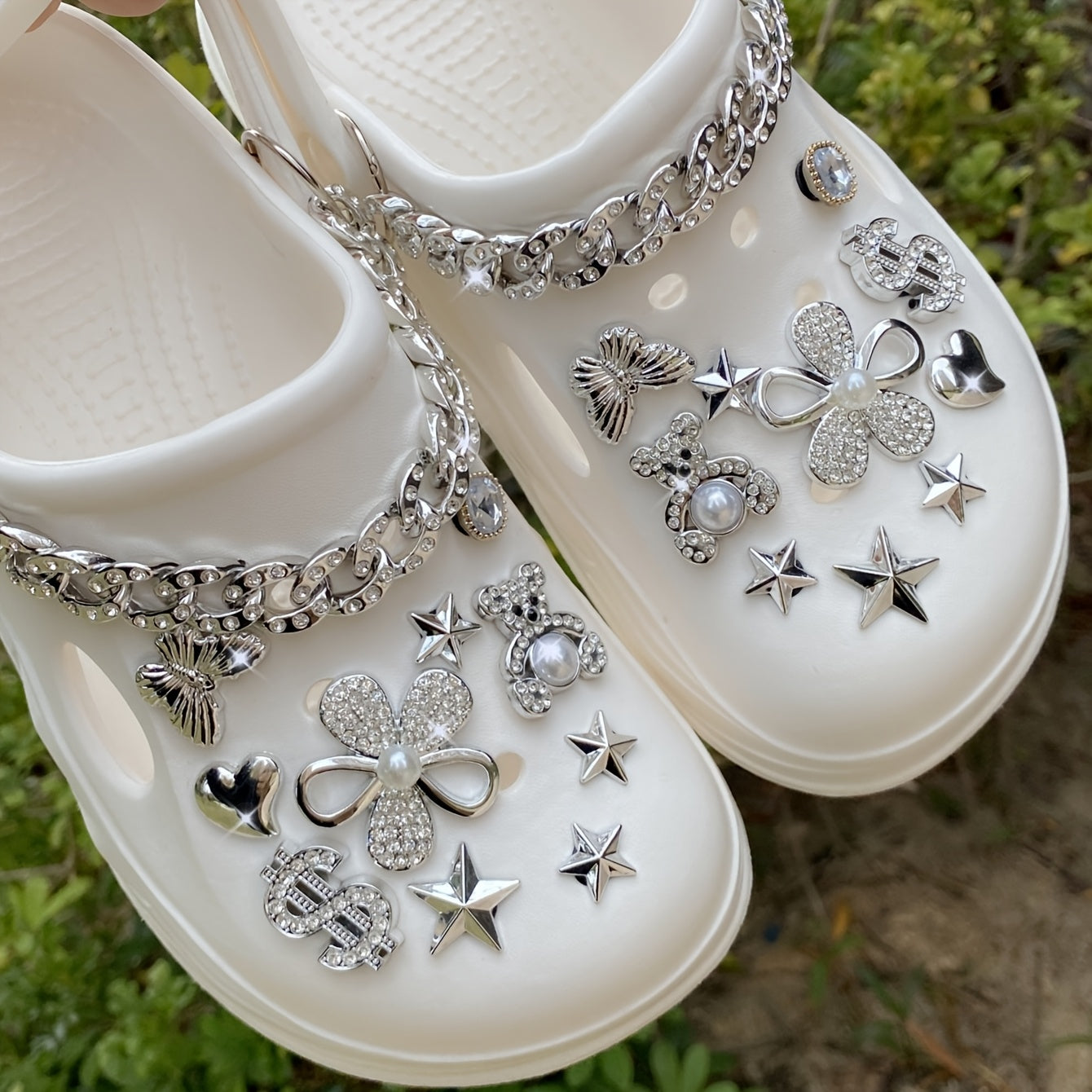 Lot de 22 Breloques Oursons Argentés Strass – Accessoires Chaussures Tendance 🐻✨