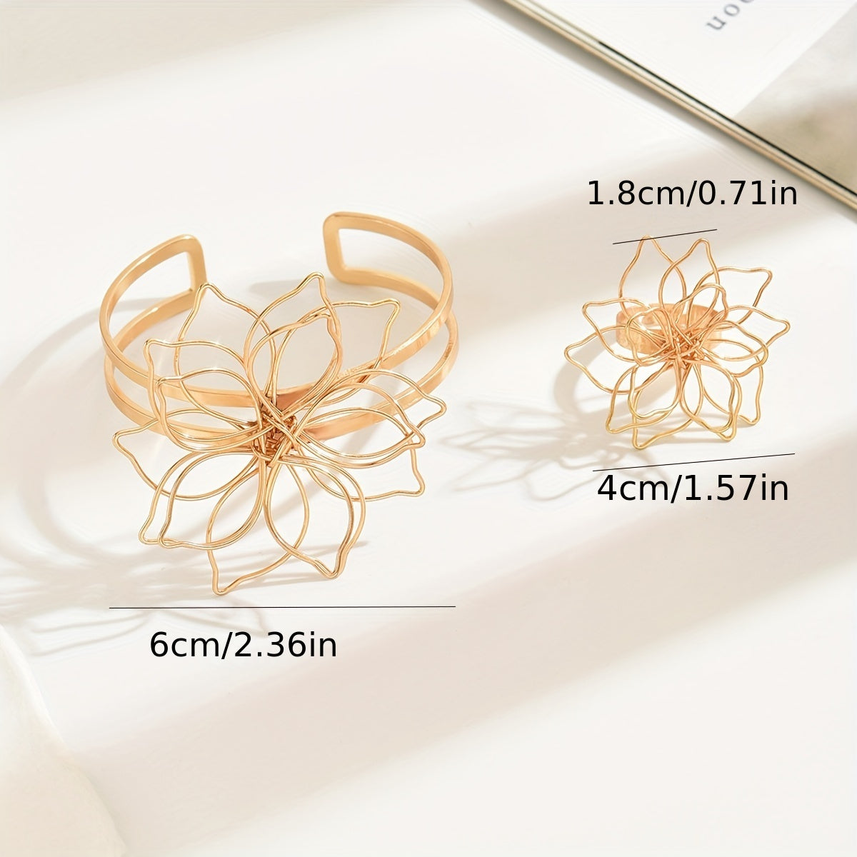 Ensemble 2 Bijoux Fleur Vintage Ajoures Femme - Dore ou Argente, Style Elegant, Toutes Occasions