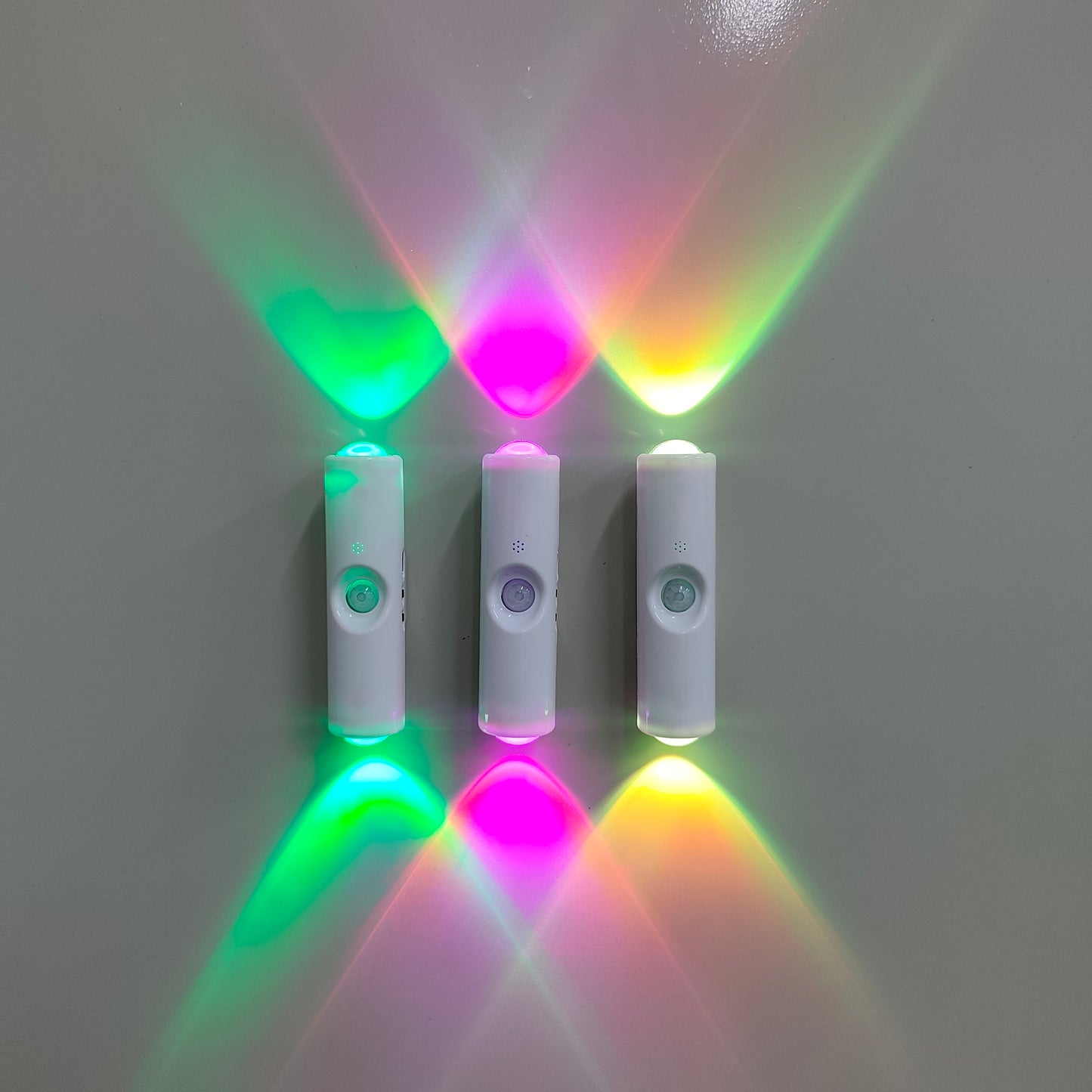 Lot 3 Appliques Murales LED Oeil de Chat Detecteur Mouvement RGB Rechargeable USB