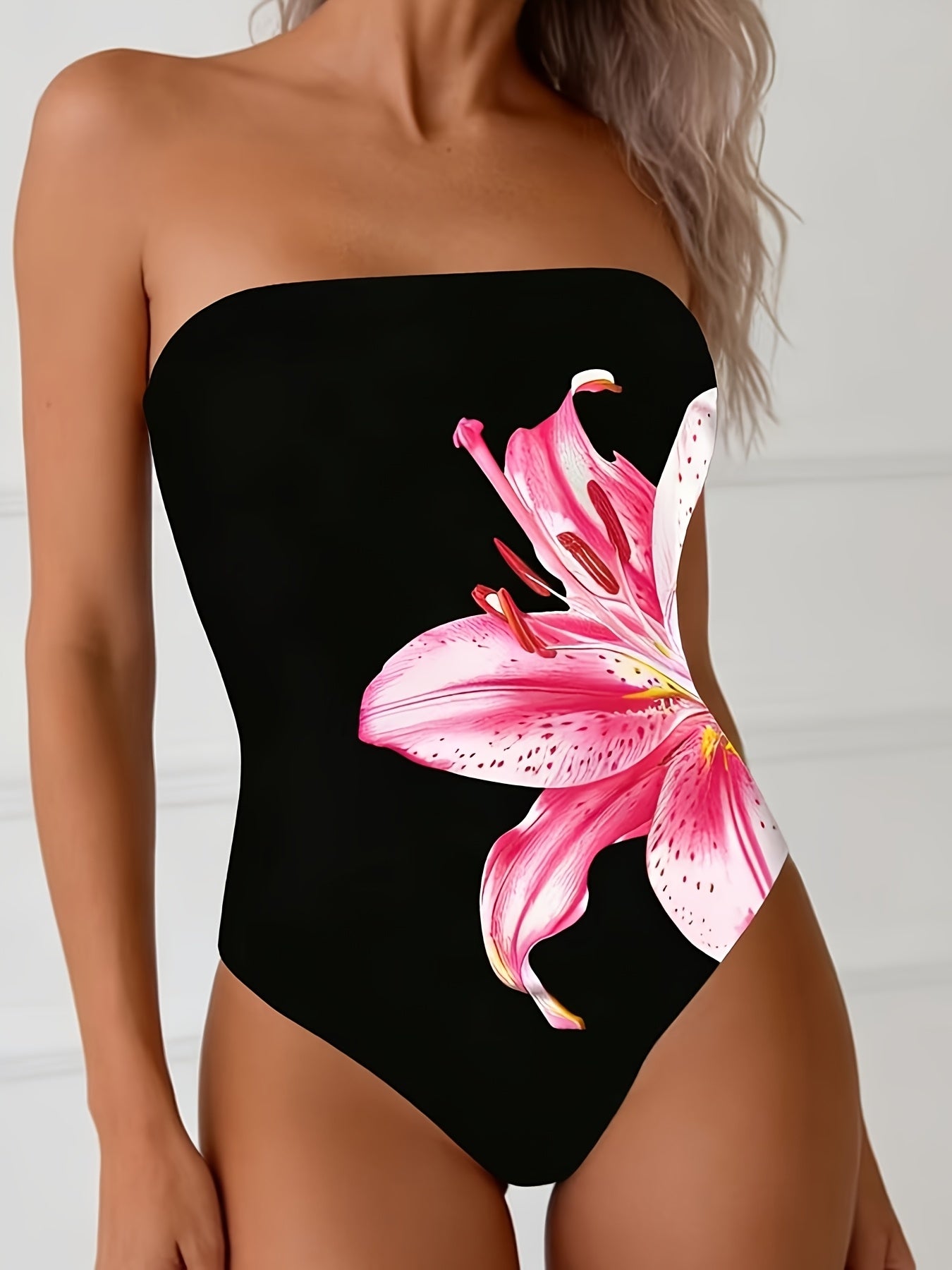 Maillot de Bain 1 Piece Femme Bandeau Epaules Denudees Imprime Floral - Rembourrage Amovible, Tissu Stretch, Noir, S au XL