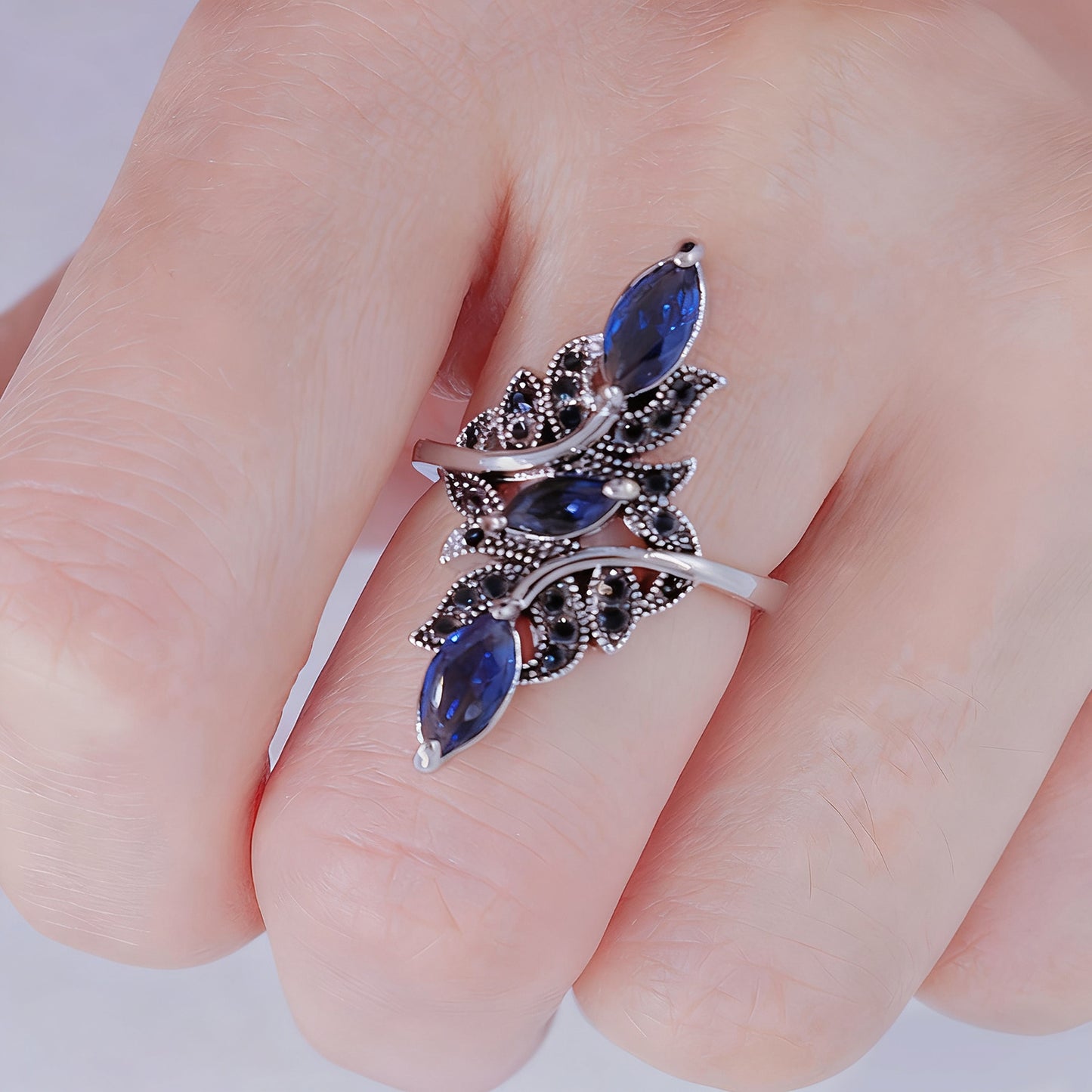Bague large ajustable femme cuivre plaque blanc K - Zircone cubique feuille, style luxe paillete, bleu, taille unique