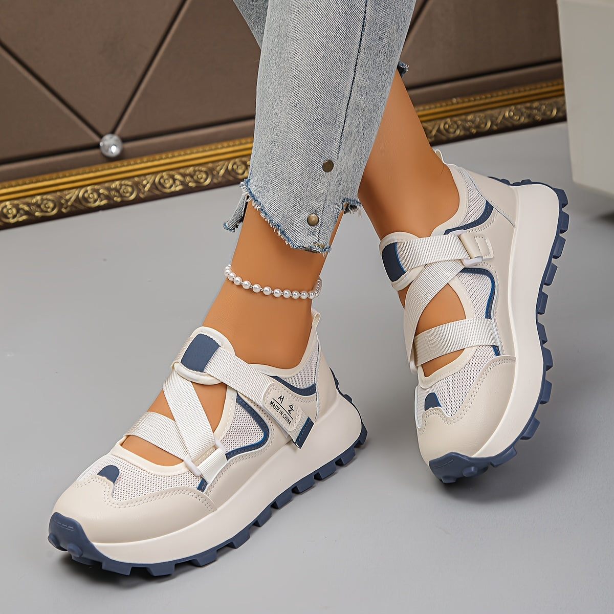 Baskets Femme Ete Respirantes Maille Velcro Semelle Caoutchouc - Couleur Unie Beige Blanc EU 35-40