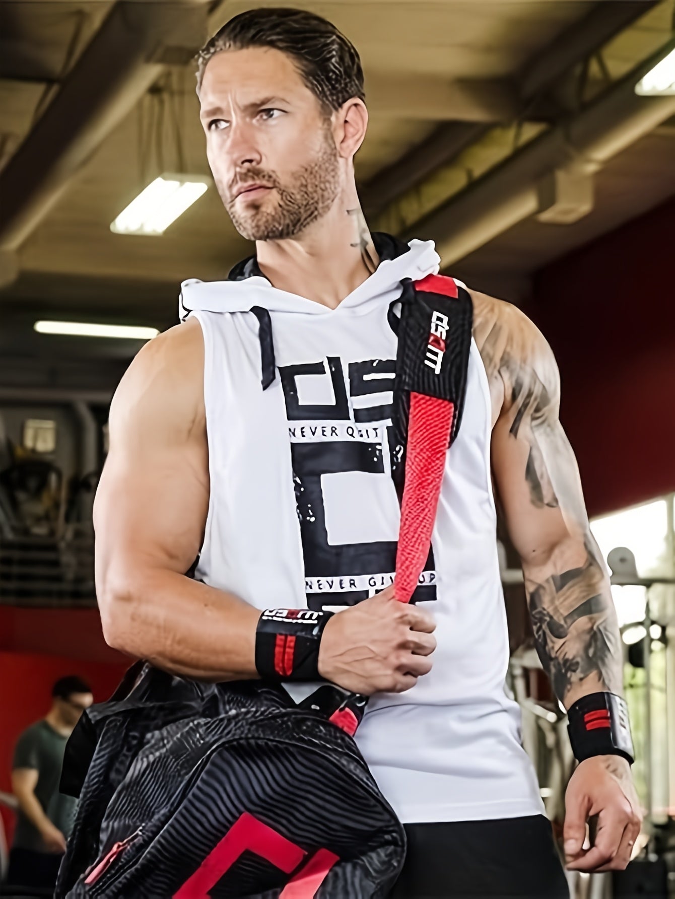 1 gilet  à capuche pour homme - Topdecheztop.fr