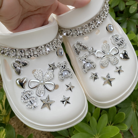 Lot de 22 Breloques Oursons Argentés Strass – Accessoires Chaussures Tendance 🐻✨