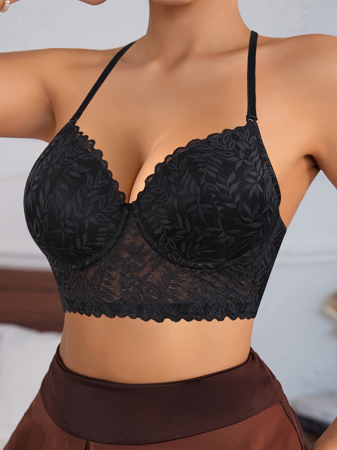 Soutien-Gorge en Dentelle Sexy – Dos Nu, Sous-Armatures, Bretelles Amovibles | Bonnets Fins & Respirants | Noir & Beige