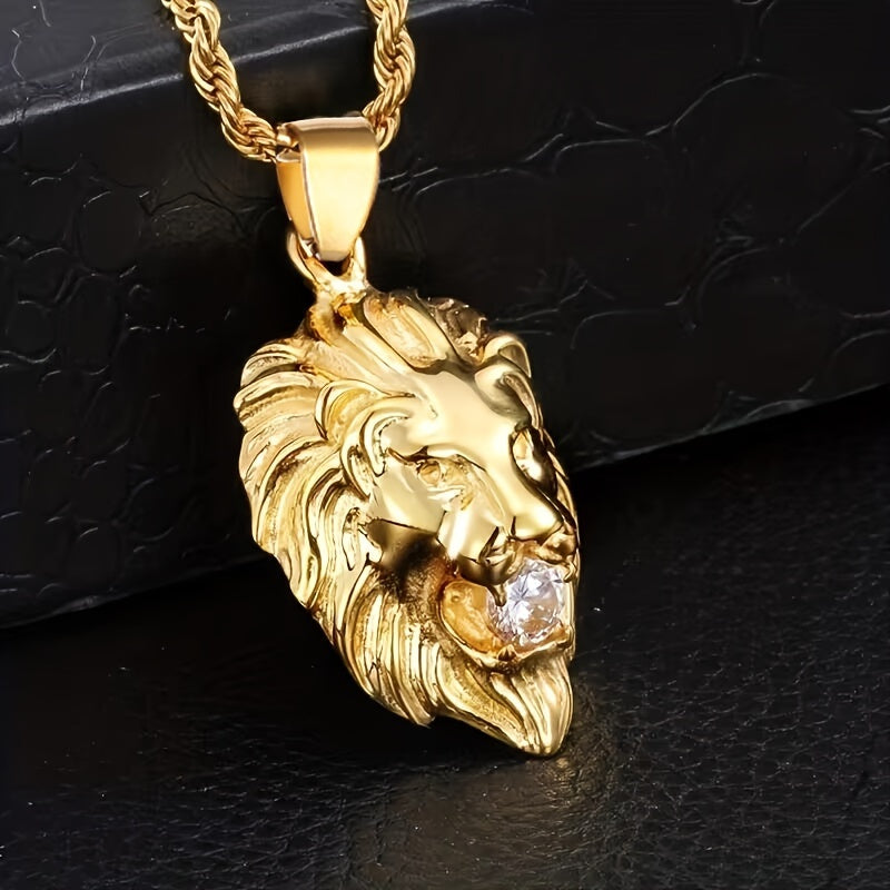 Collier Lion Eclatant Dore Homme