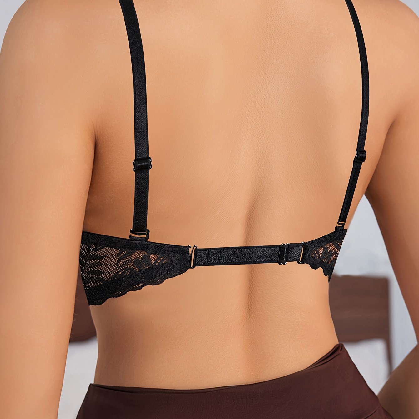 Soutien-Gorge en Dentelle Sexy – Dos Nu, Sous-Armatures, Bretelles Amovibles | Bonnets Fins & Respirants | Noir & Beige